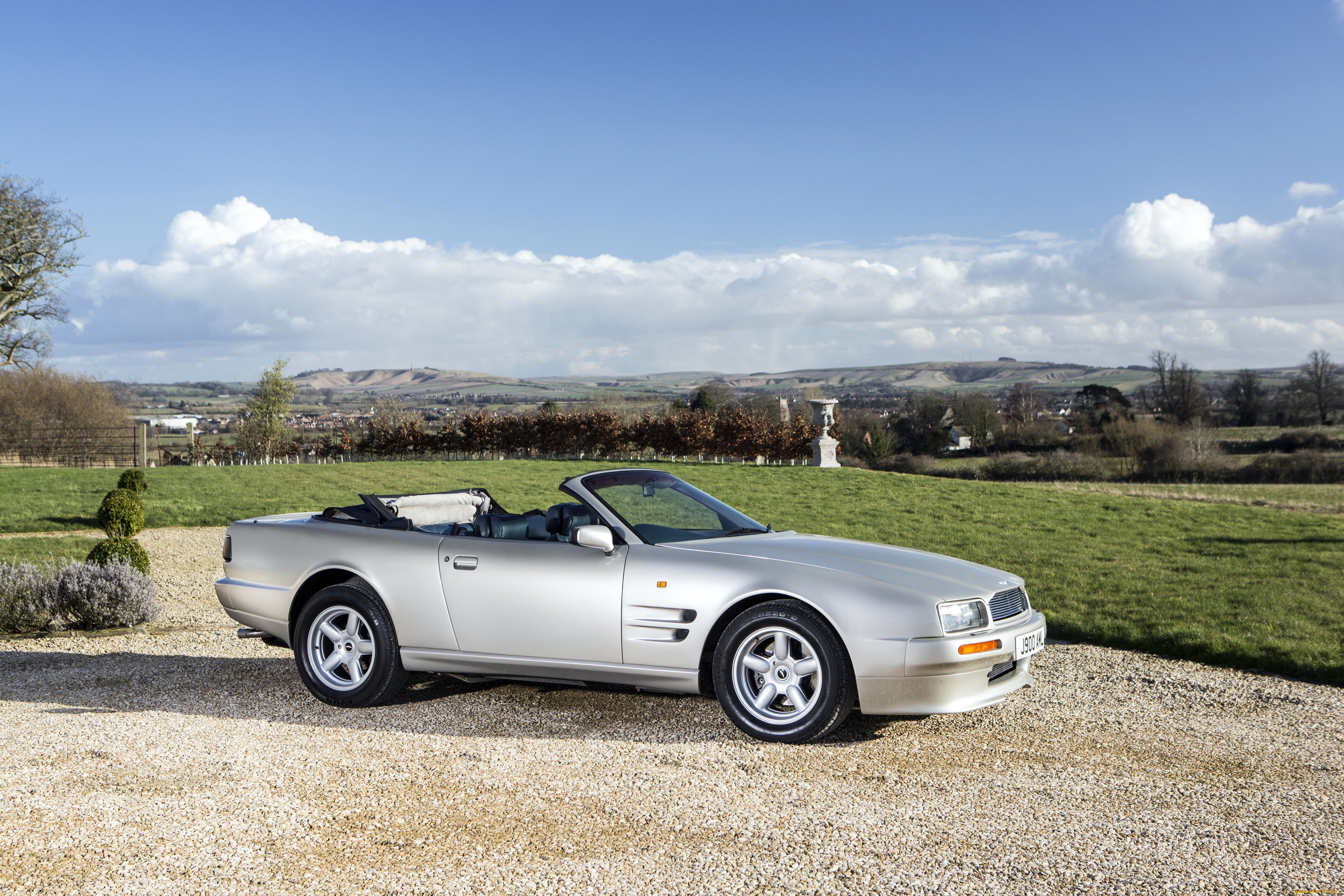 , aston martin, aston
